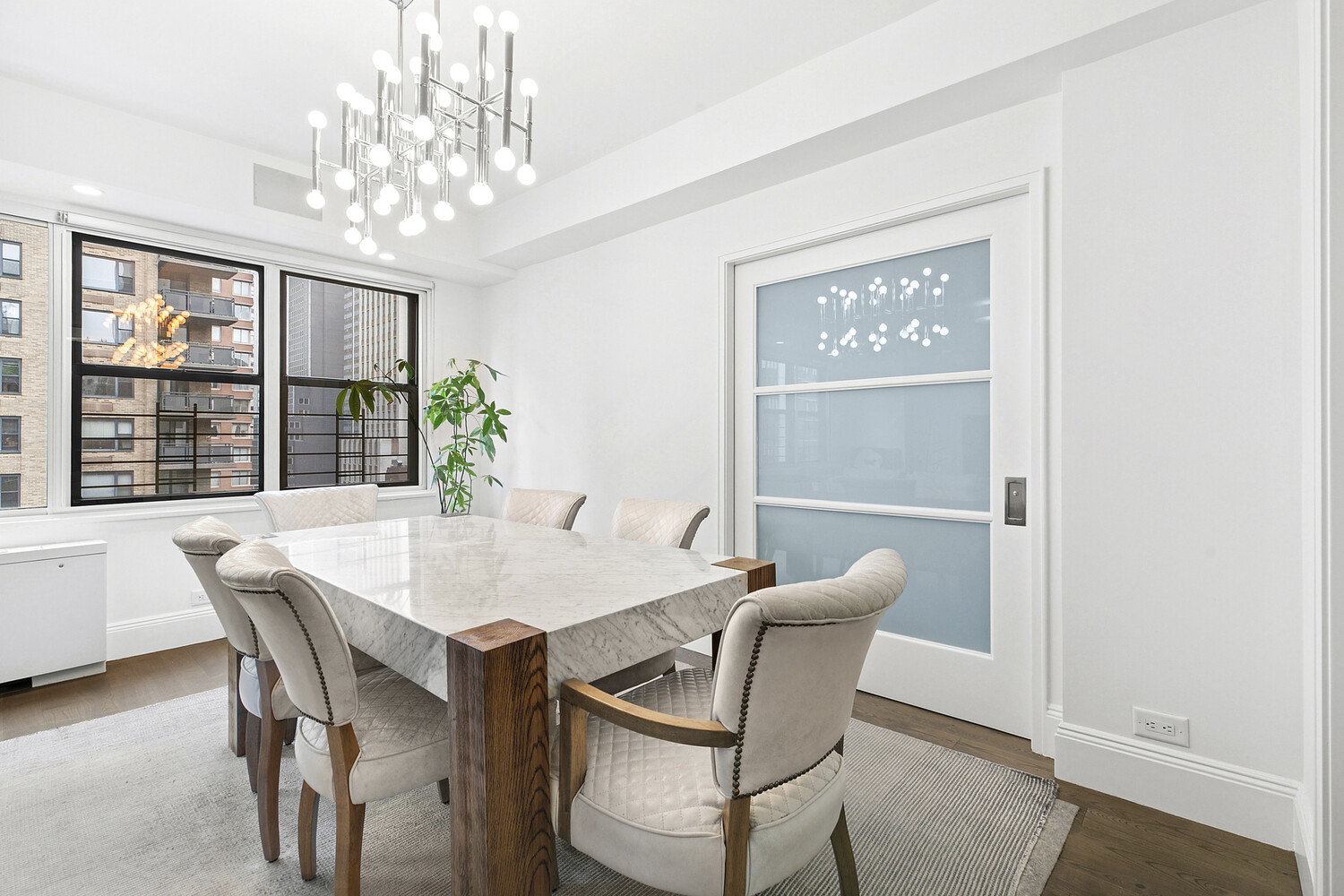 305 E 40TH Street 20CD