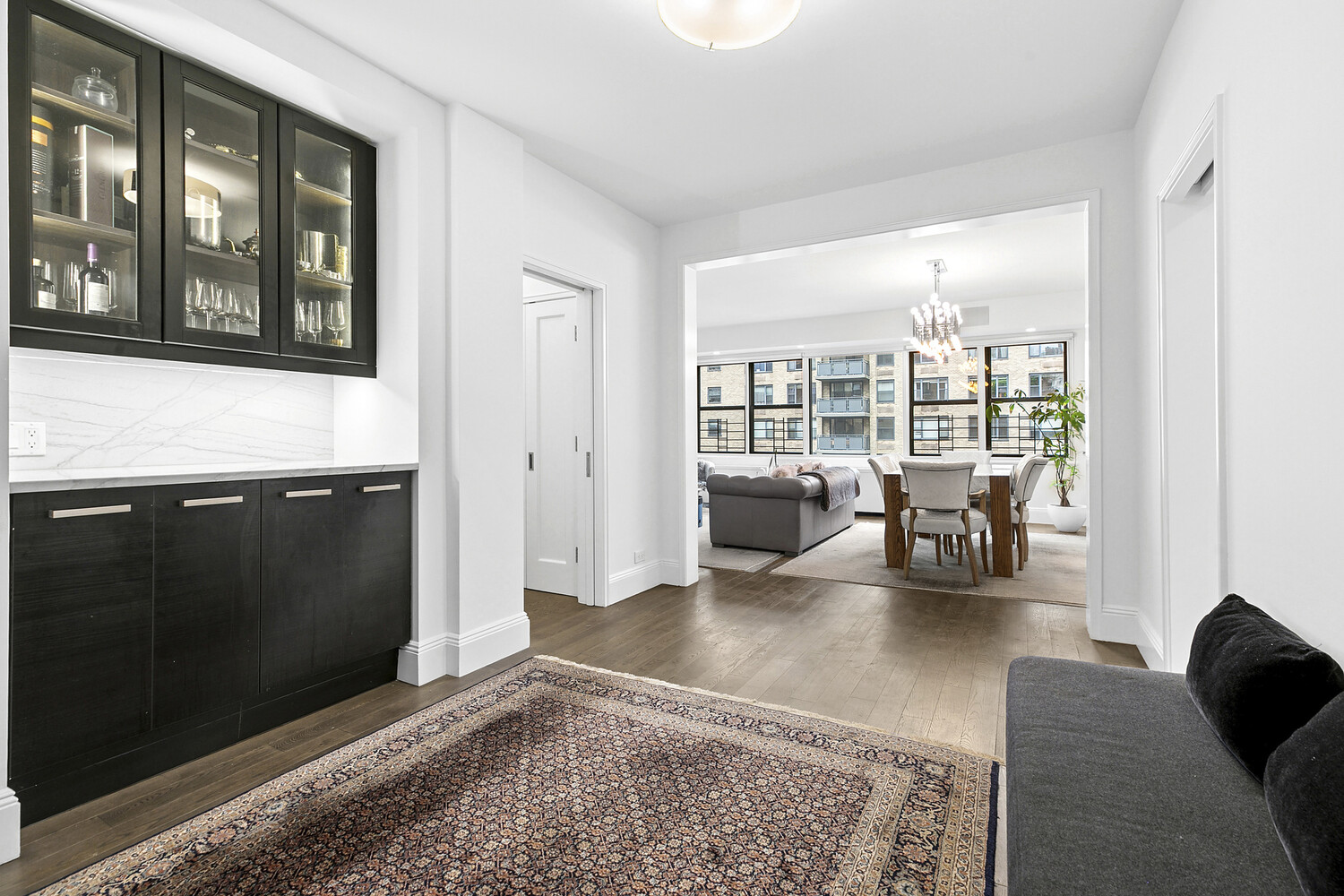 305 E 40TH Street 20CD