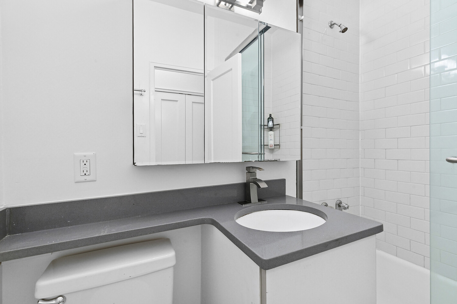 305 E 40TH Street 20CD