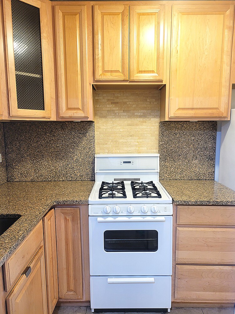 220 E 57TH Street 5E