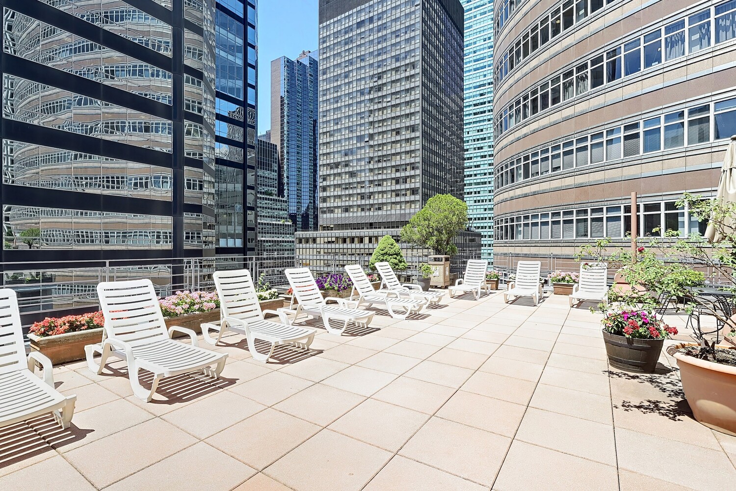211 E 53RD Street 8E