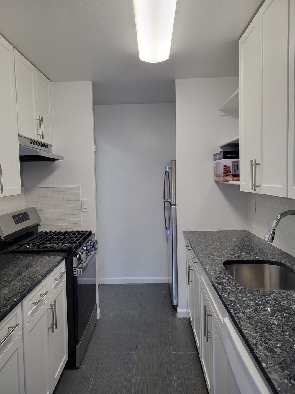 211 E 53RD Street 8E