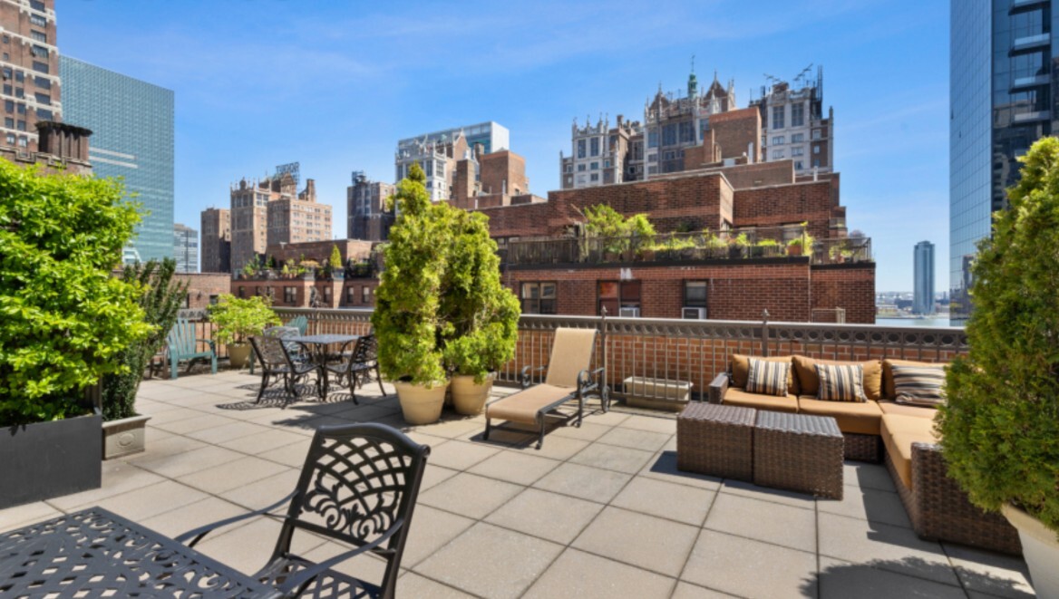 305 E 40TH Street 2M