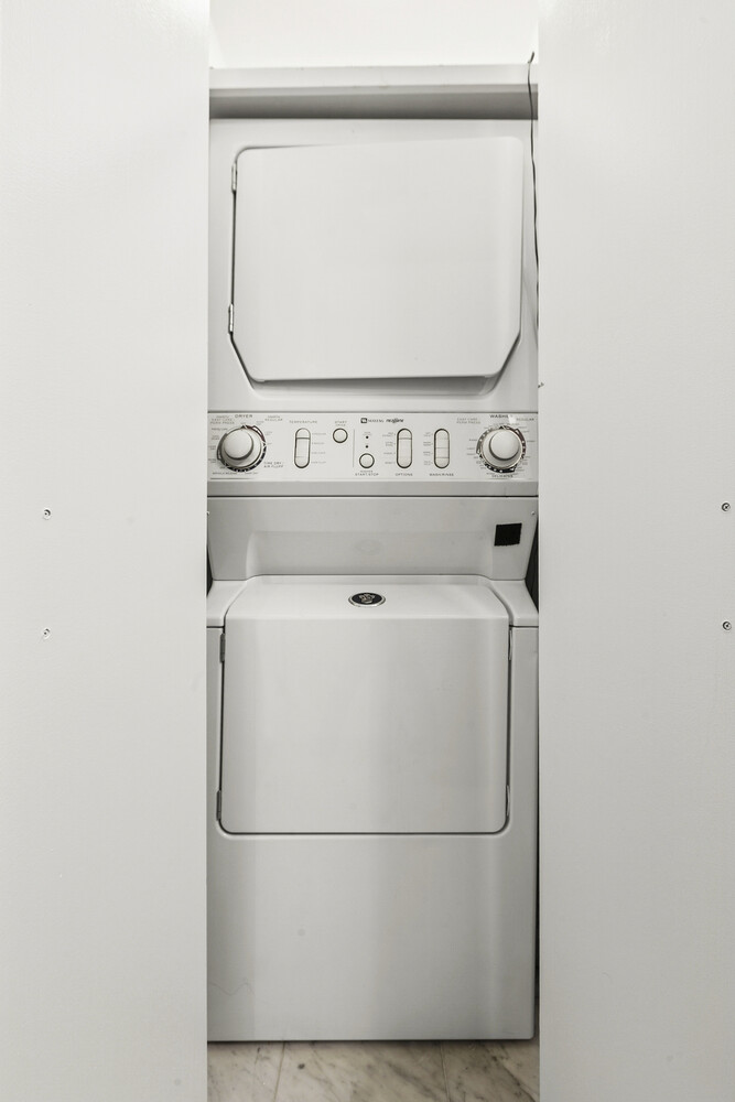 310 E 53RD Street 8C