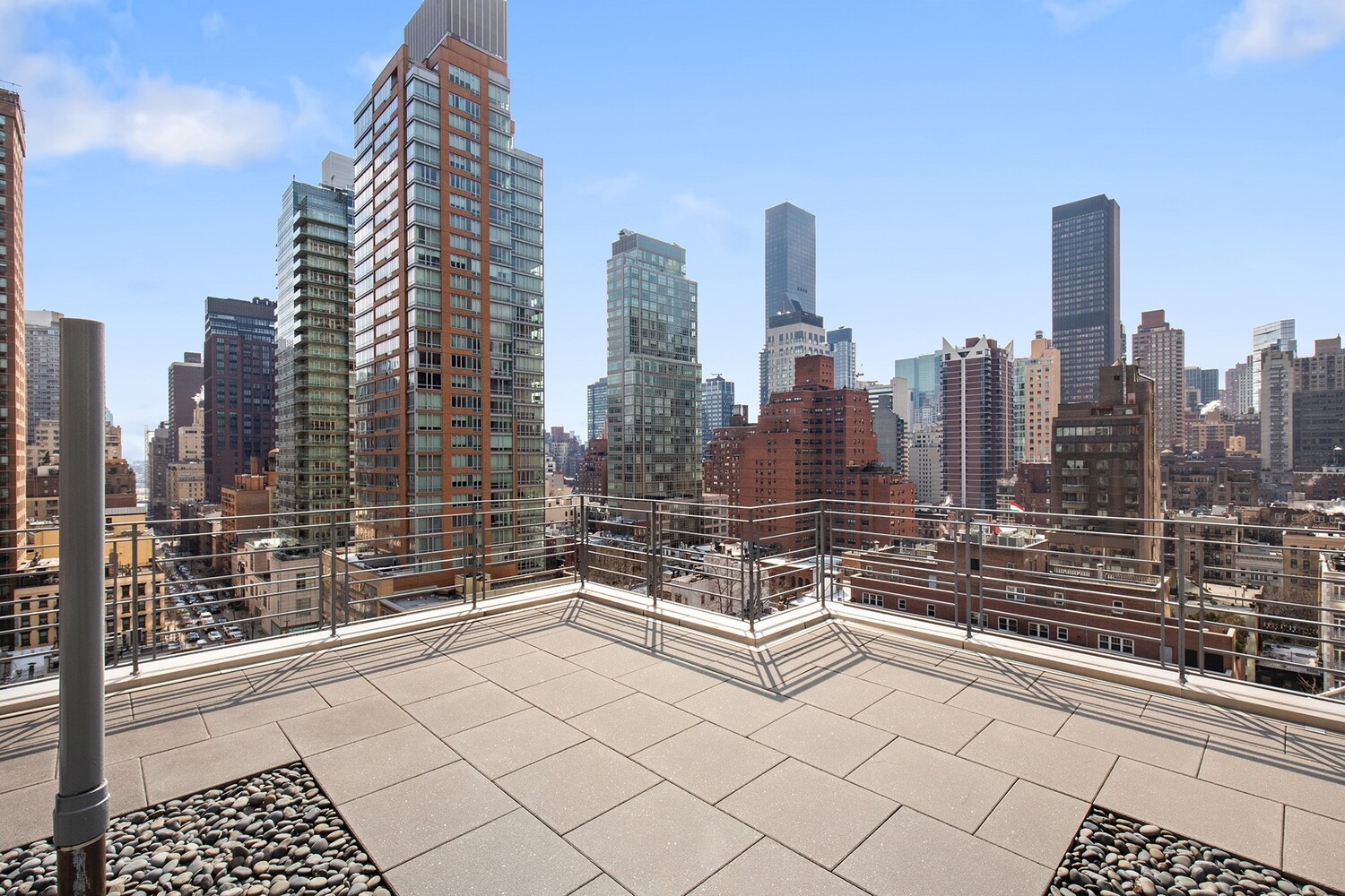 211 E 53RD Street 12F