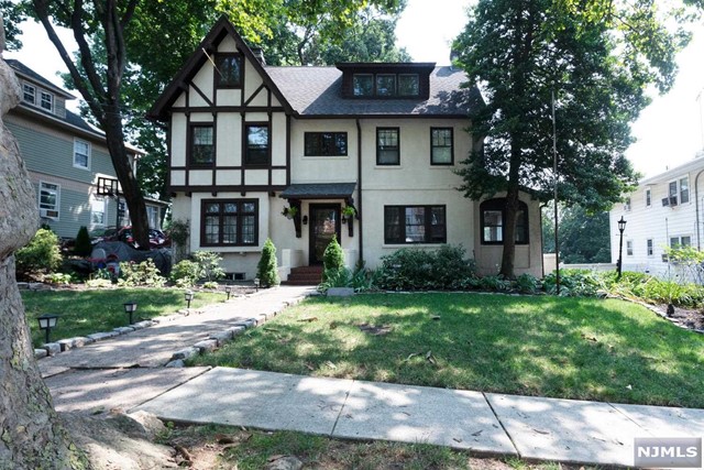 31 Woodland Road