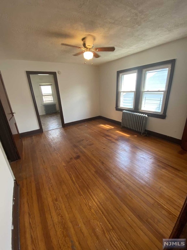 1953 Ostwood Terrace 2