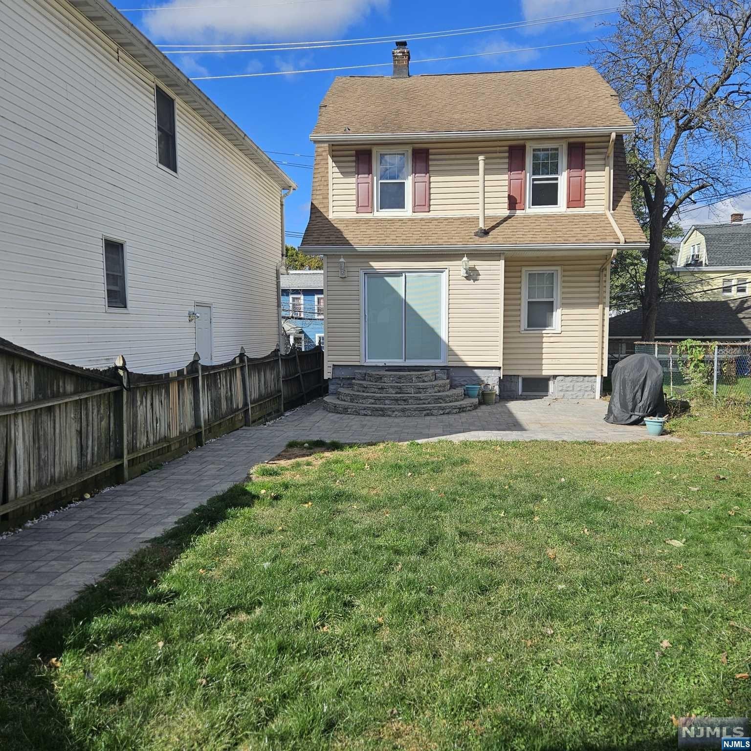 15 E Passaic Avenue