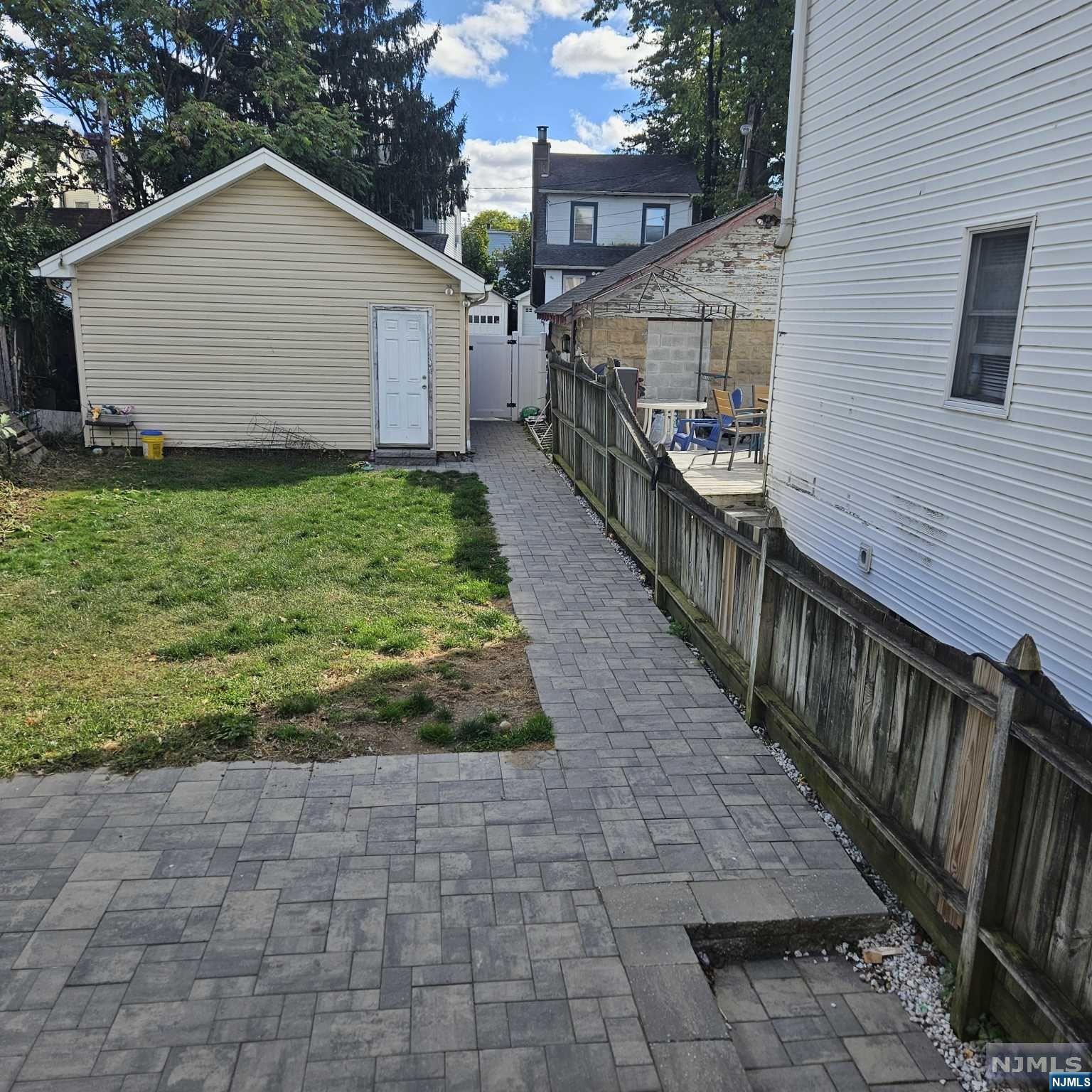 15 E Passaic Avenue