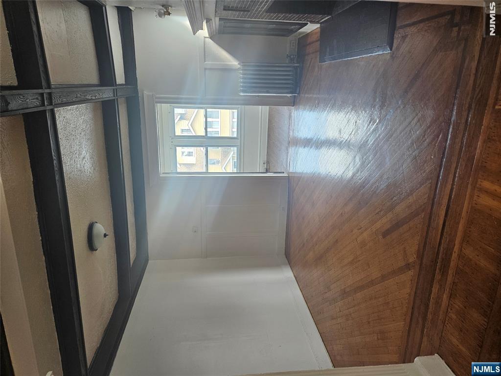 275 S Burnett Street 2