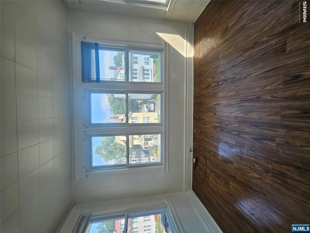 275 S Burnett Street 2