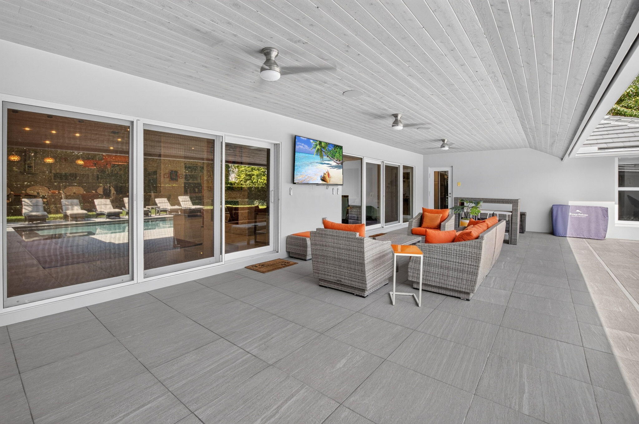 3245 St James Drive