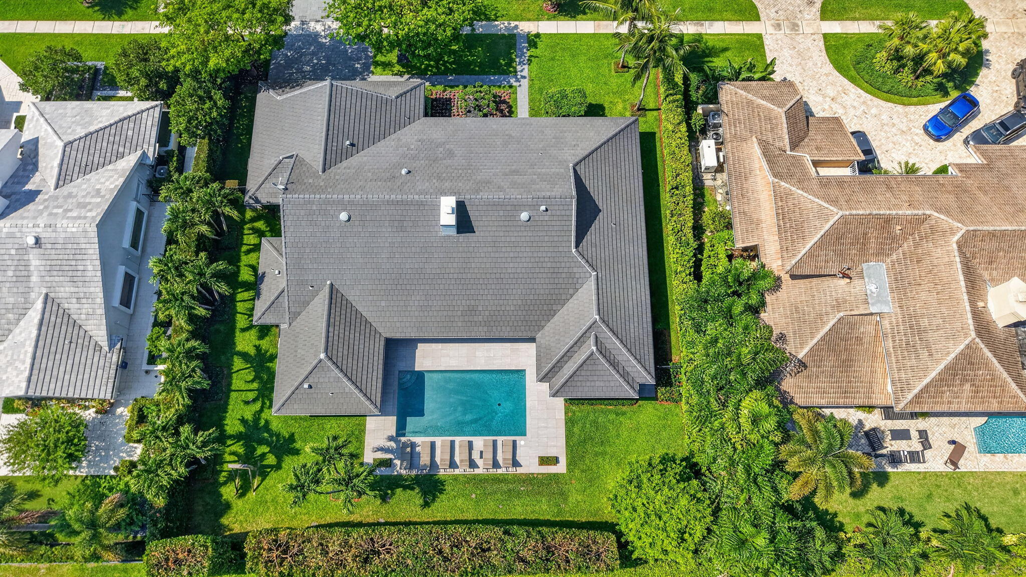 3245 St James Drive