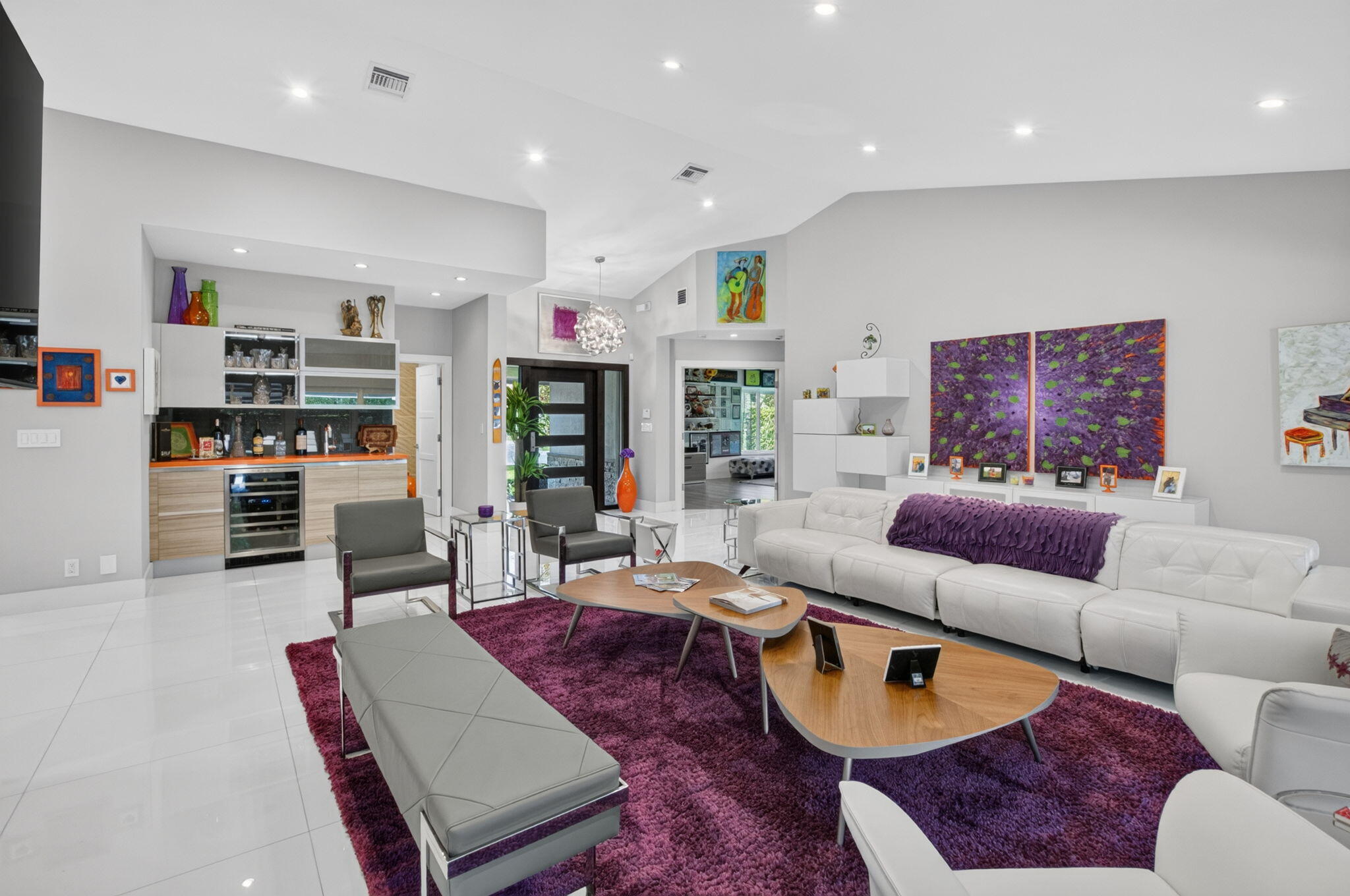 3245 St James Drive