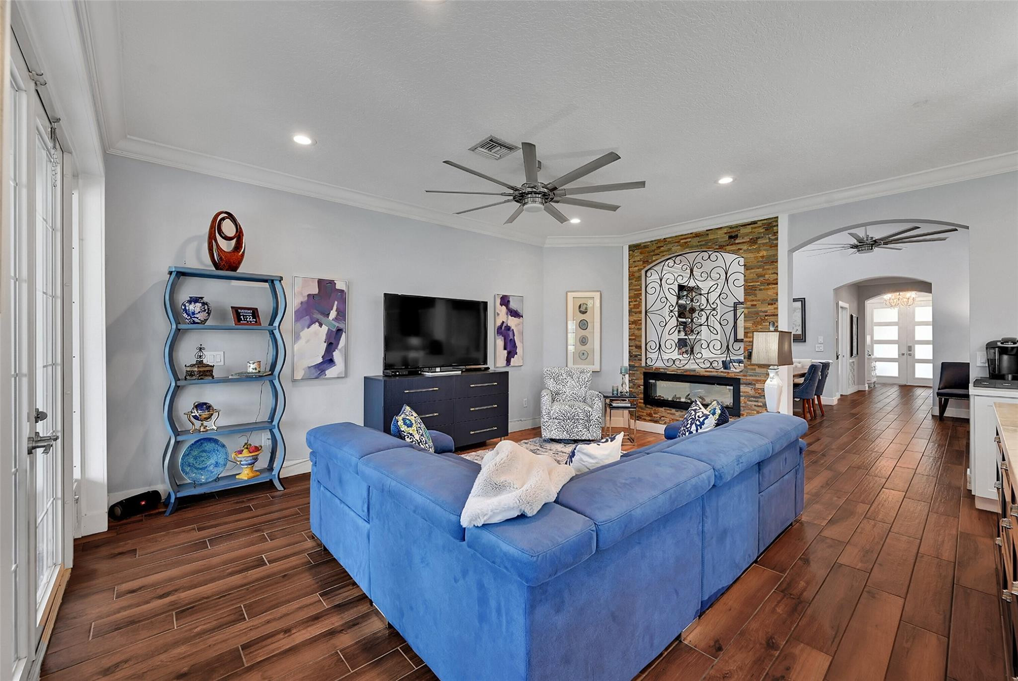 6779 Southport Dr