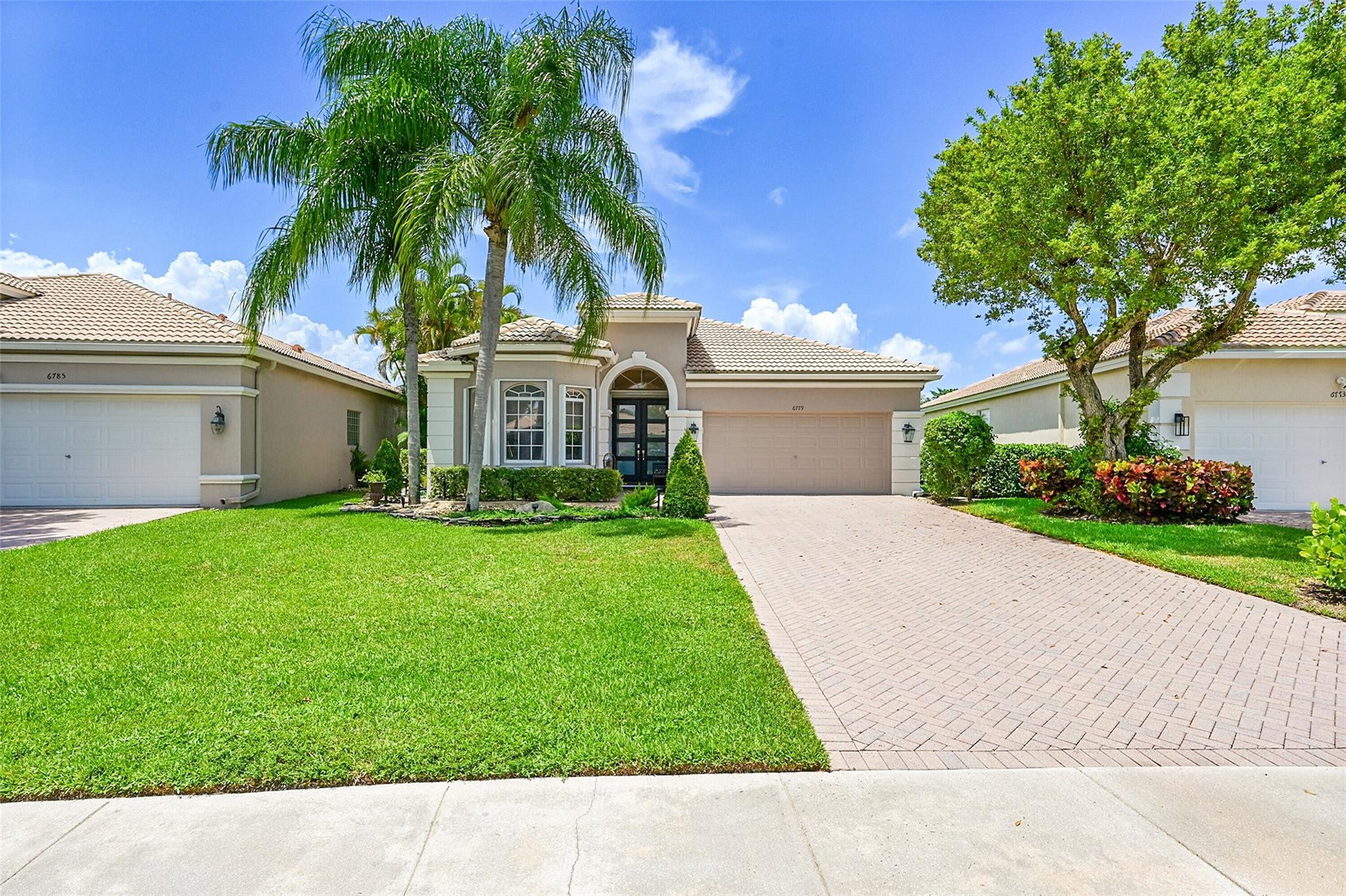 6779 Southport Dr