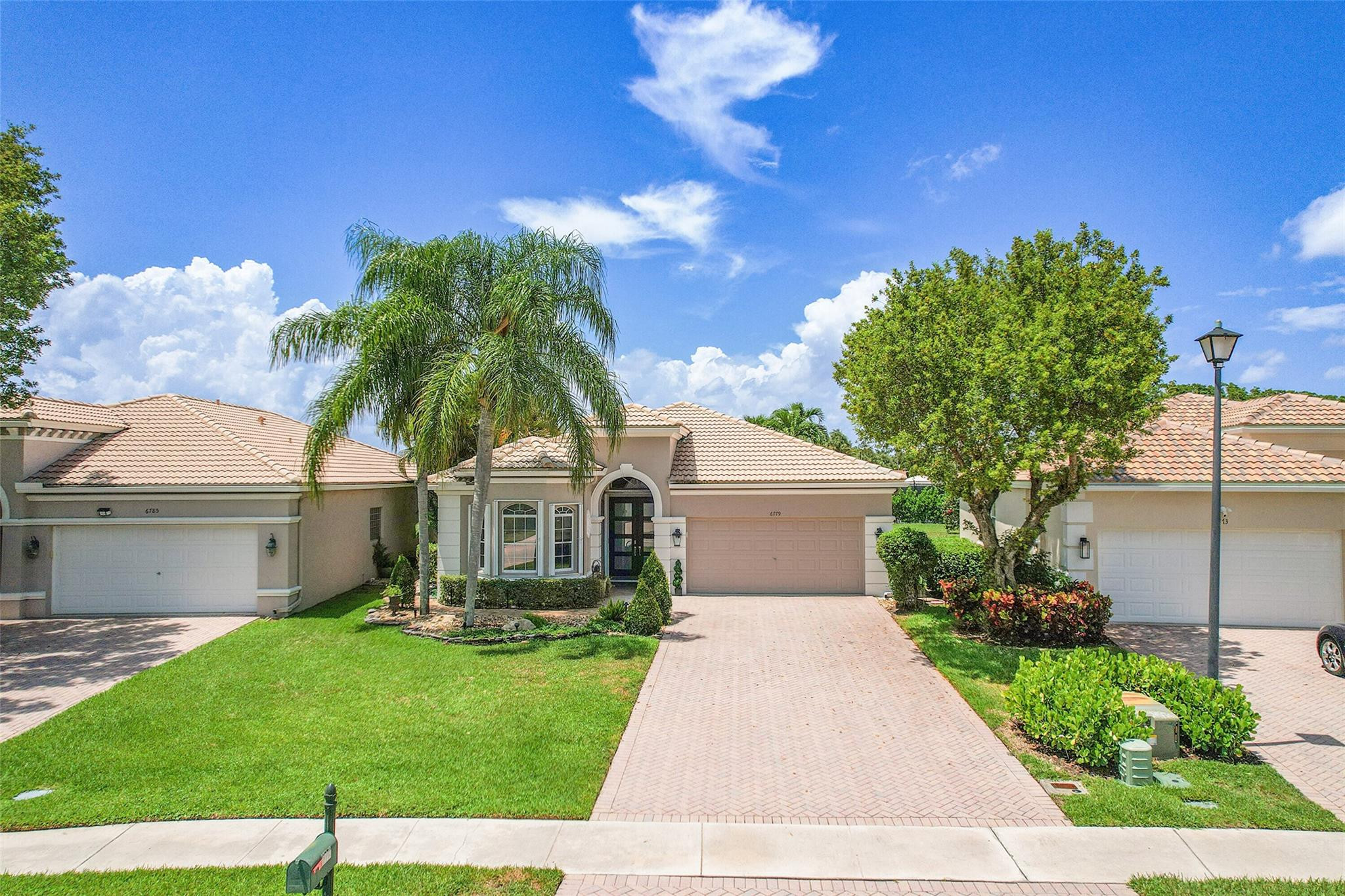 6779 Southport Dr
