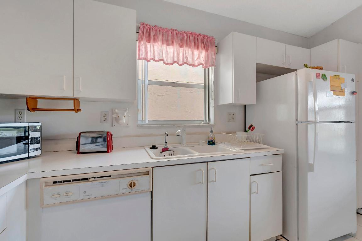 10257 Breezeway Place