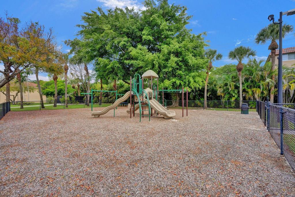 10257 Breezeway Place