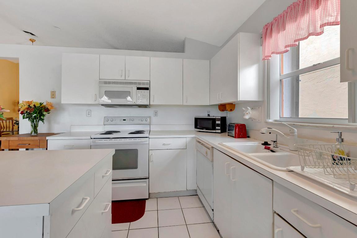 10257 Breezeway Place