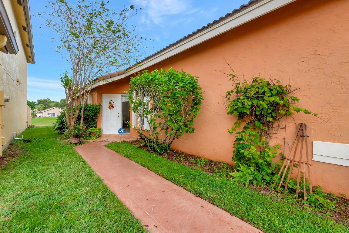 10257 Breezeway Place