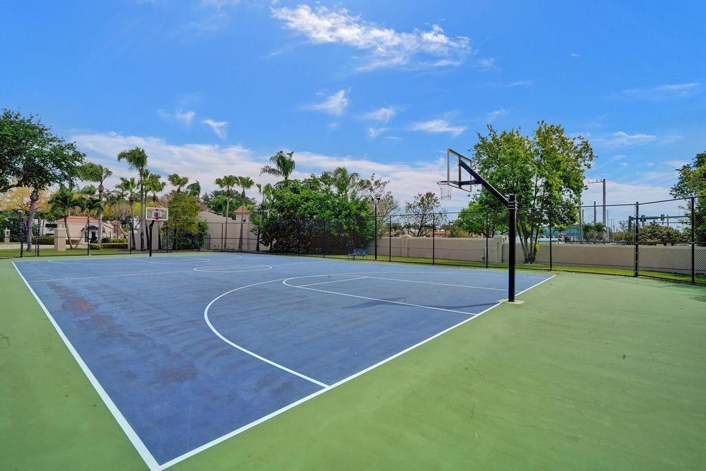 10257 Breezeway Place