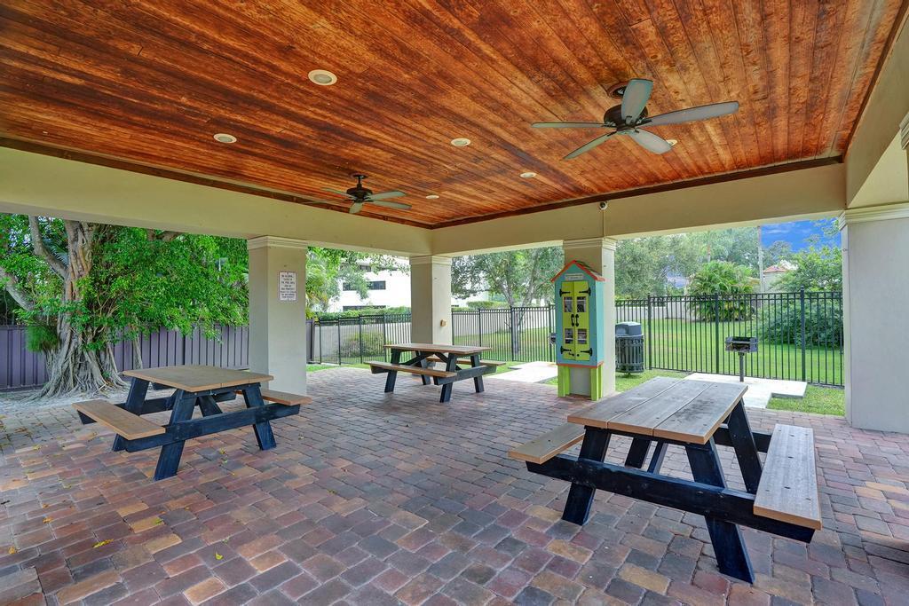 10257 Breezeway Place