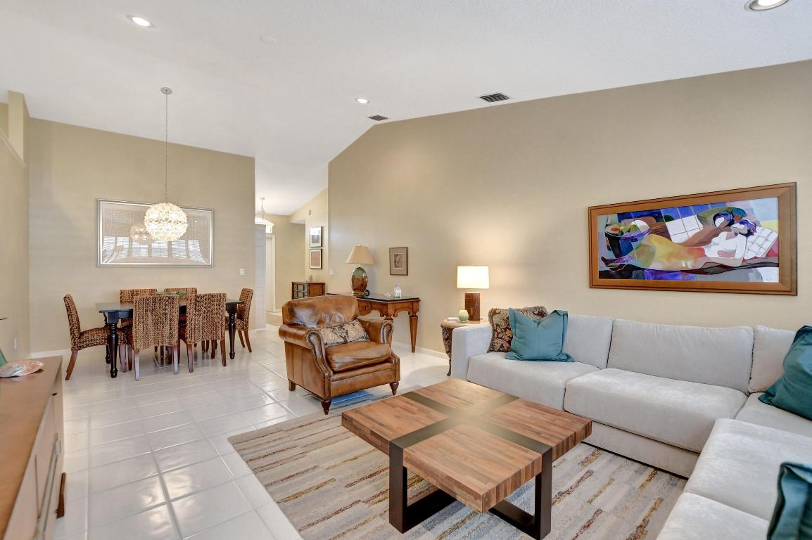 17311 Boca Club Boulevard Unit: 4