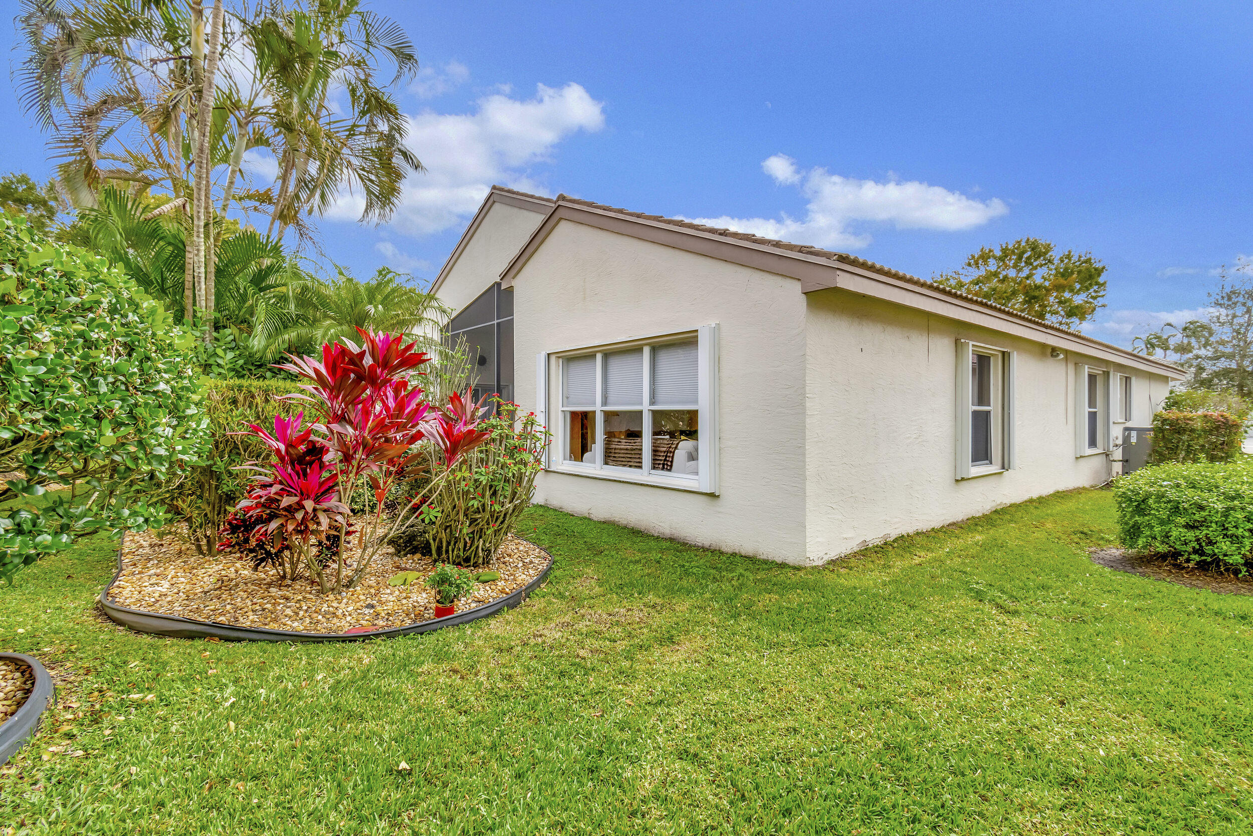 11662 Pamplona Boulevard