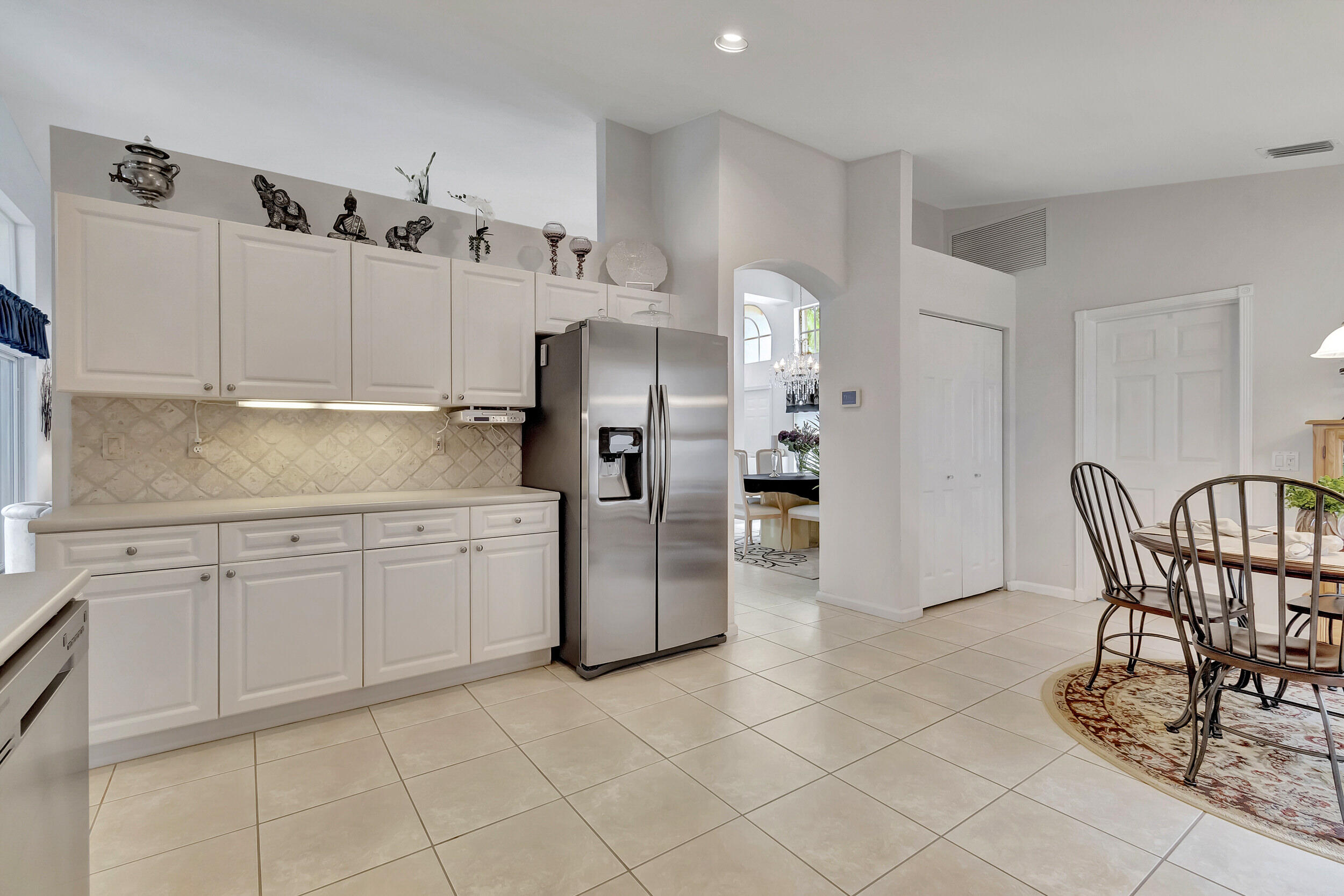 11662 Pamplona Boulevard