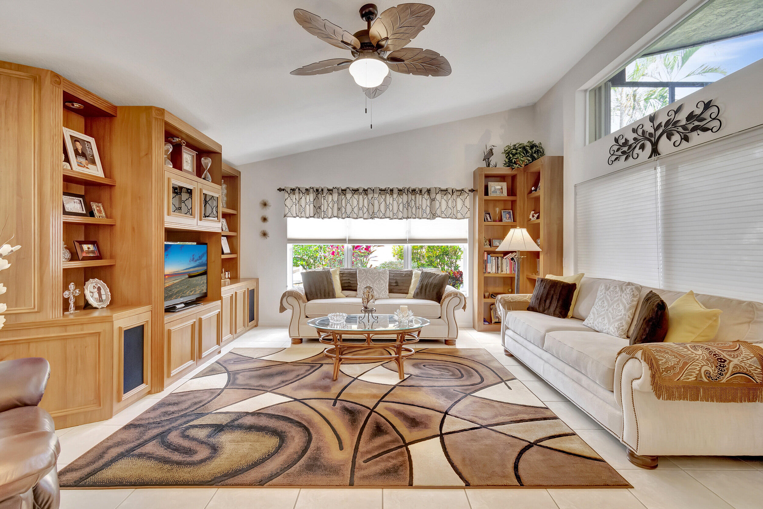 11662 Pamplona Boulevard