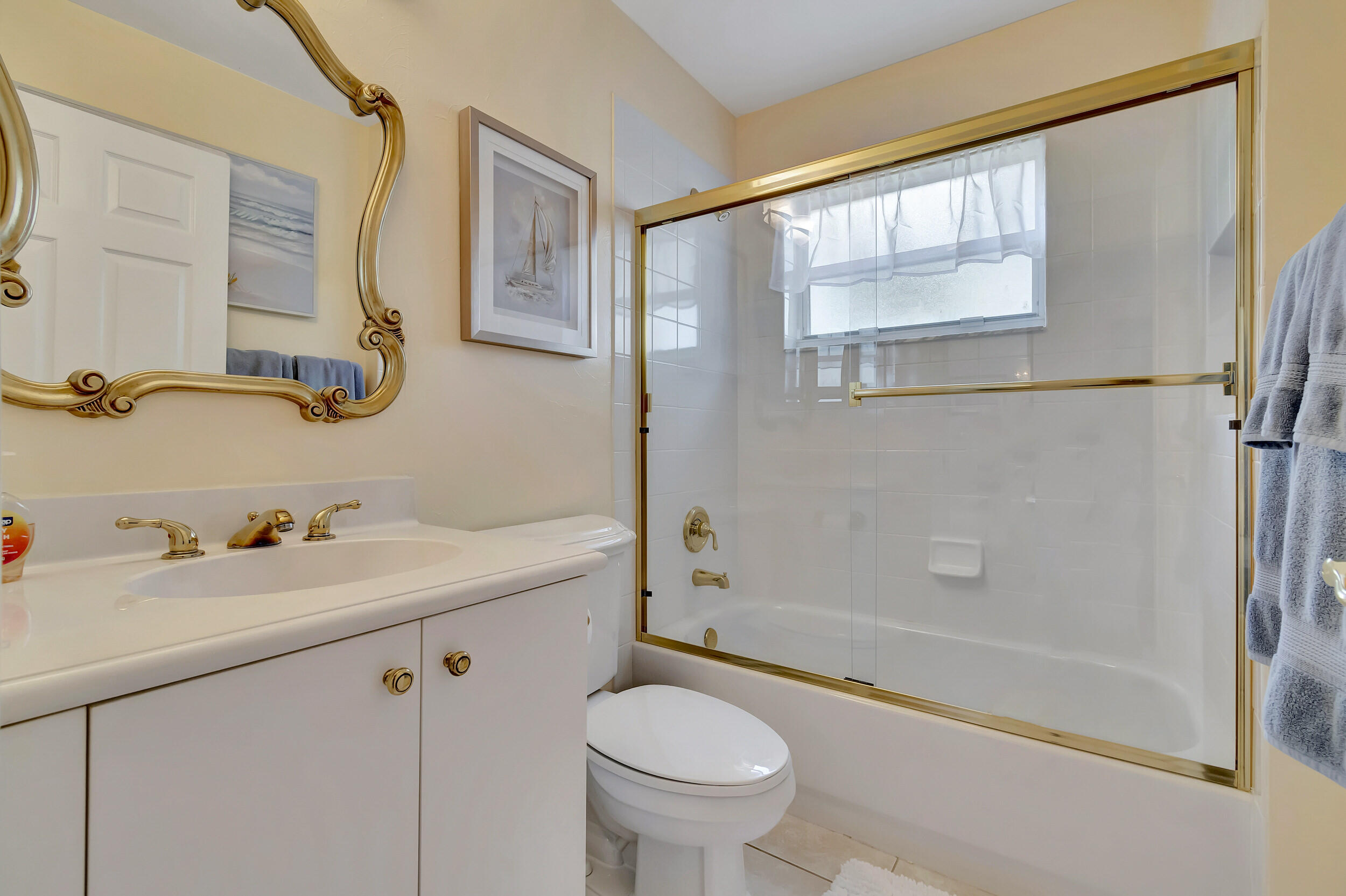 11662 Pamplona Boulevard