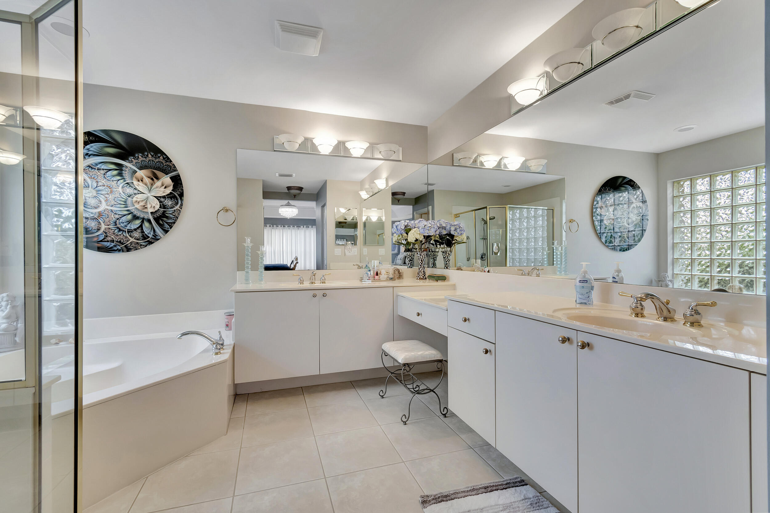 11662 Pamplona Boulevard