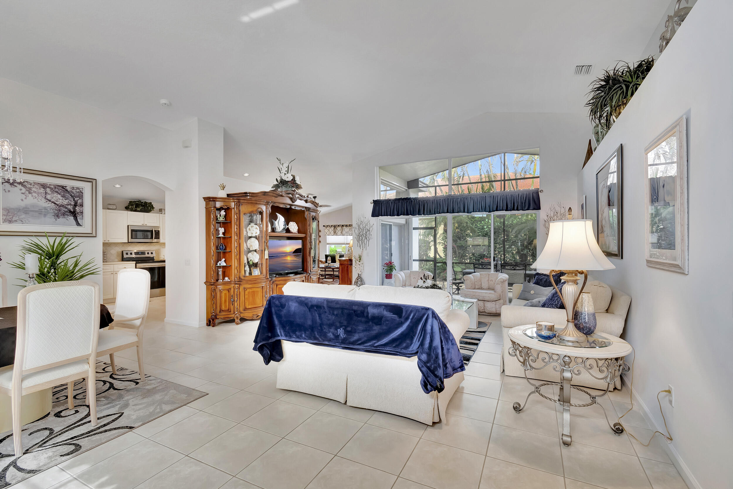 11662 Pamplona Boulevard