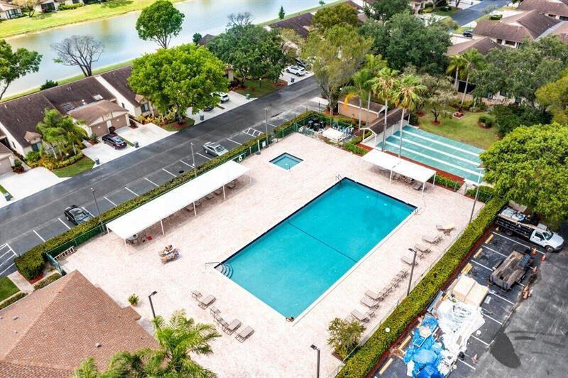 18611 Breezy Palm Way