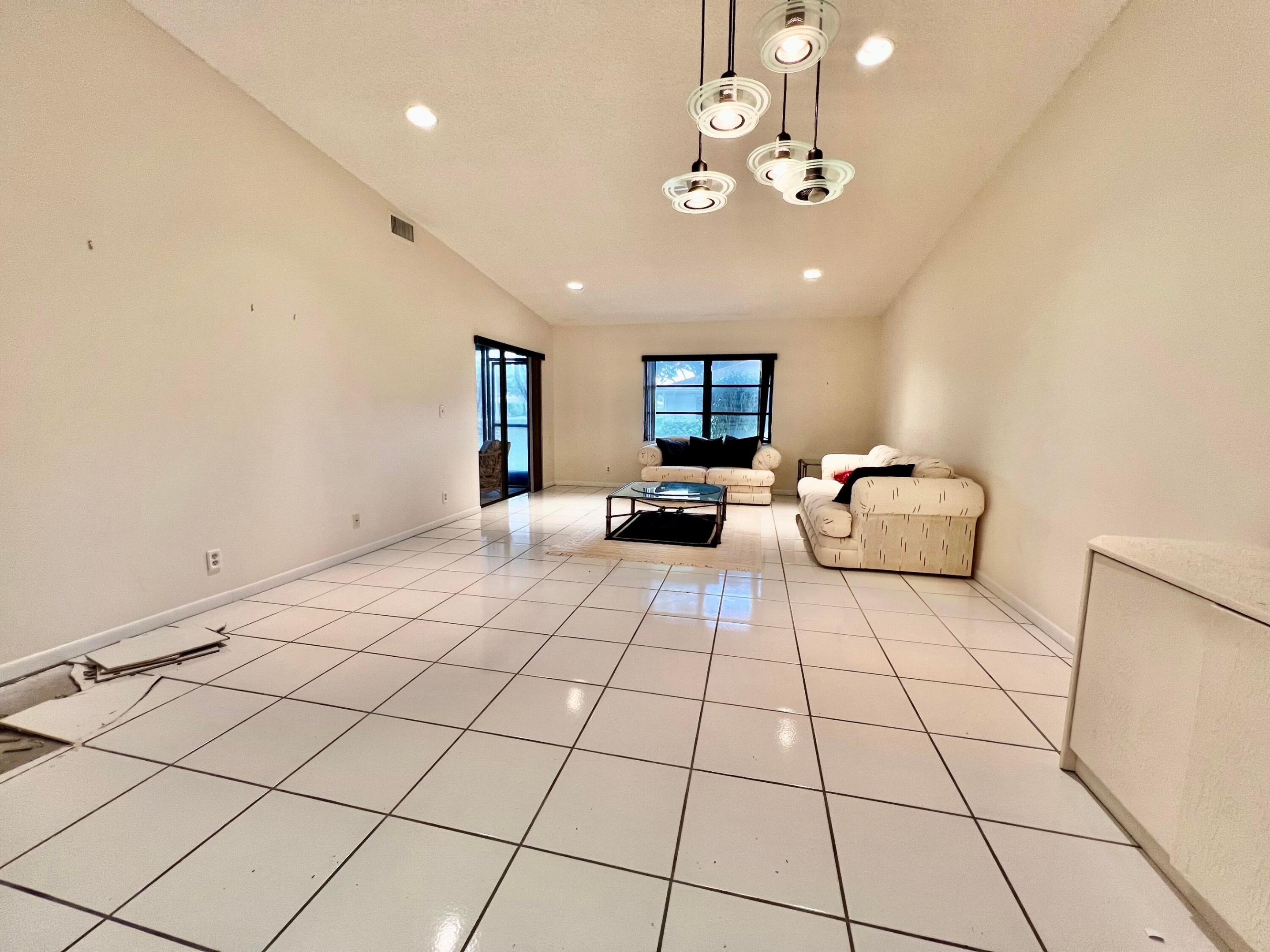 18611 Breezy Palm Way