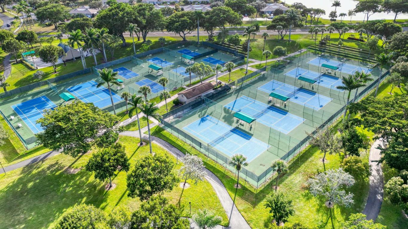 18611 Breezy Palm Way