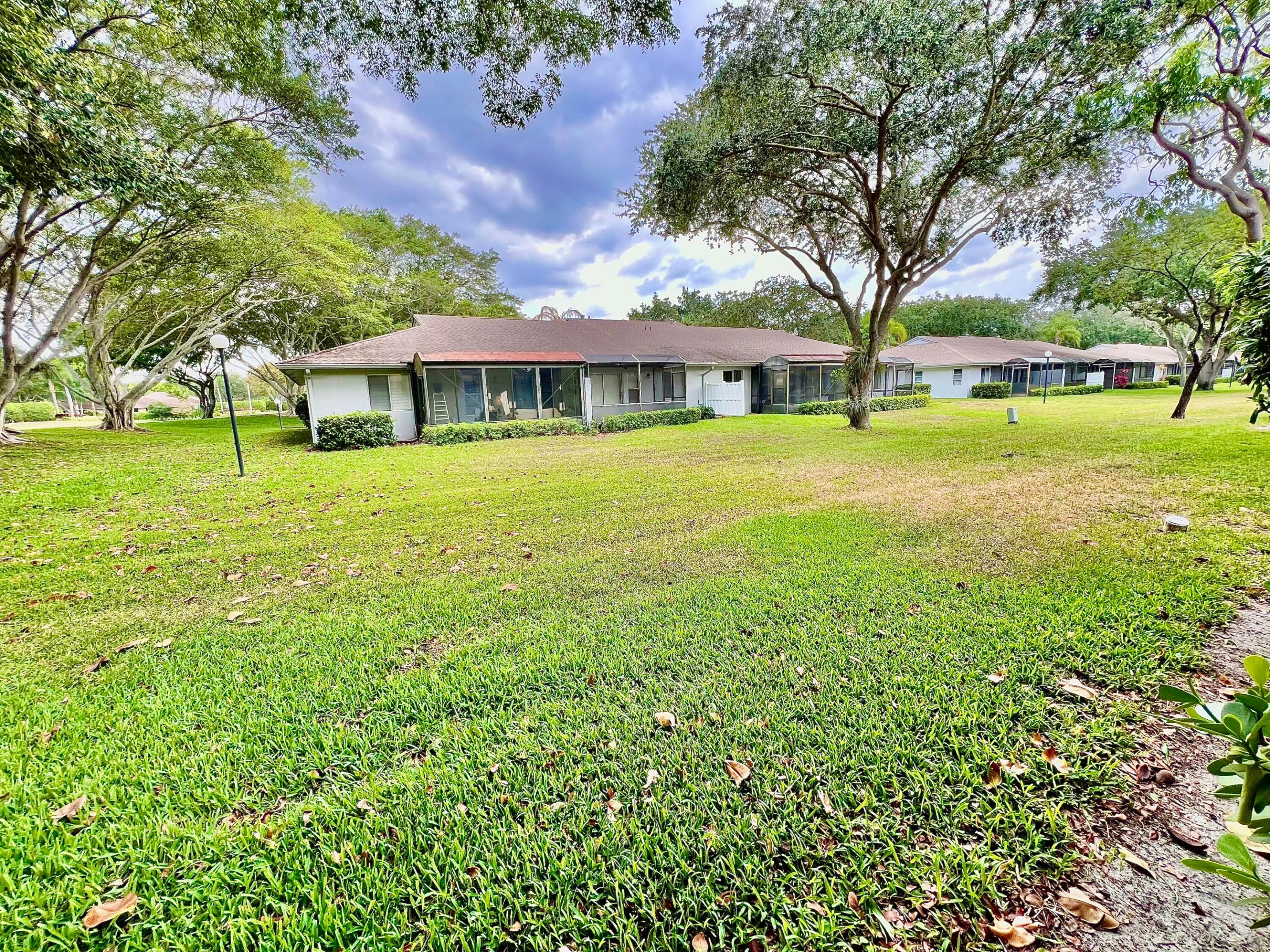 18611 Breezy Palm Way