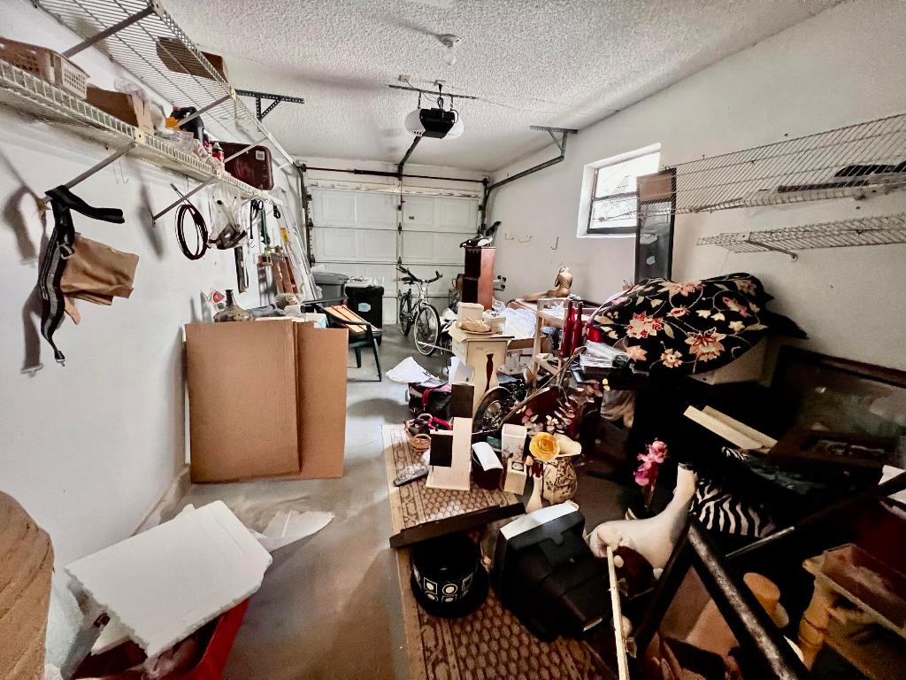 18611 Breezy Palm Way