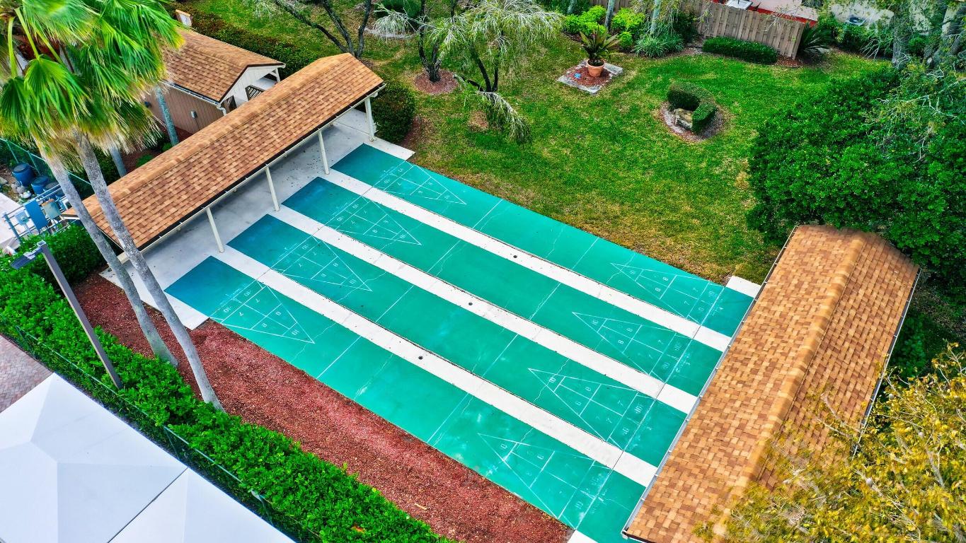 18611 Breezy Palm Way