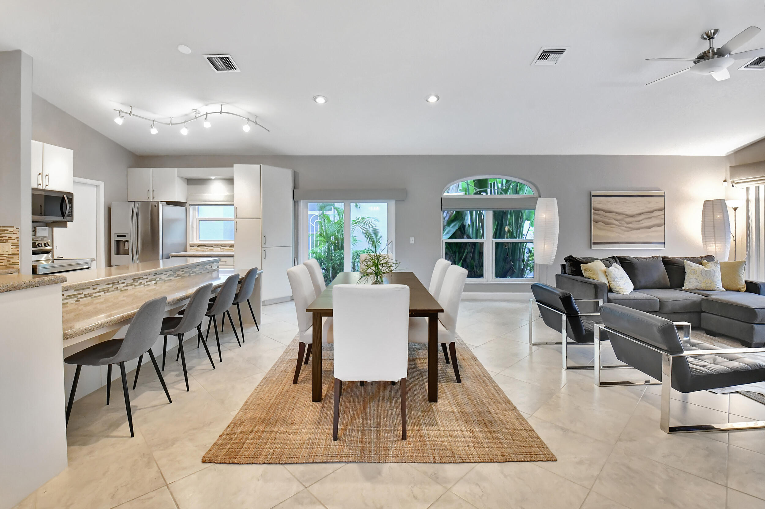 17275 Antigua Point Way