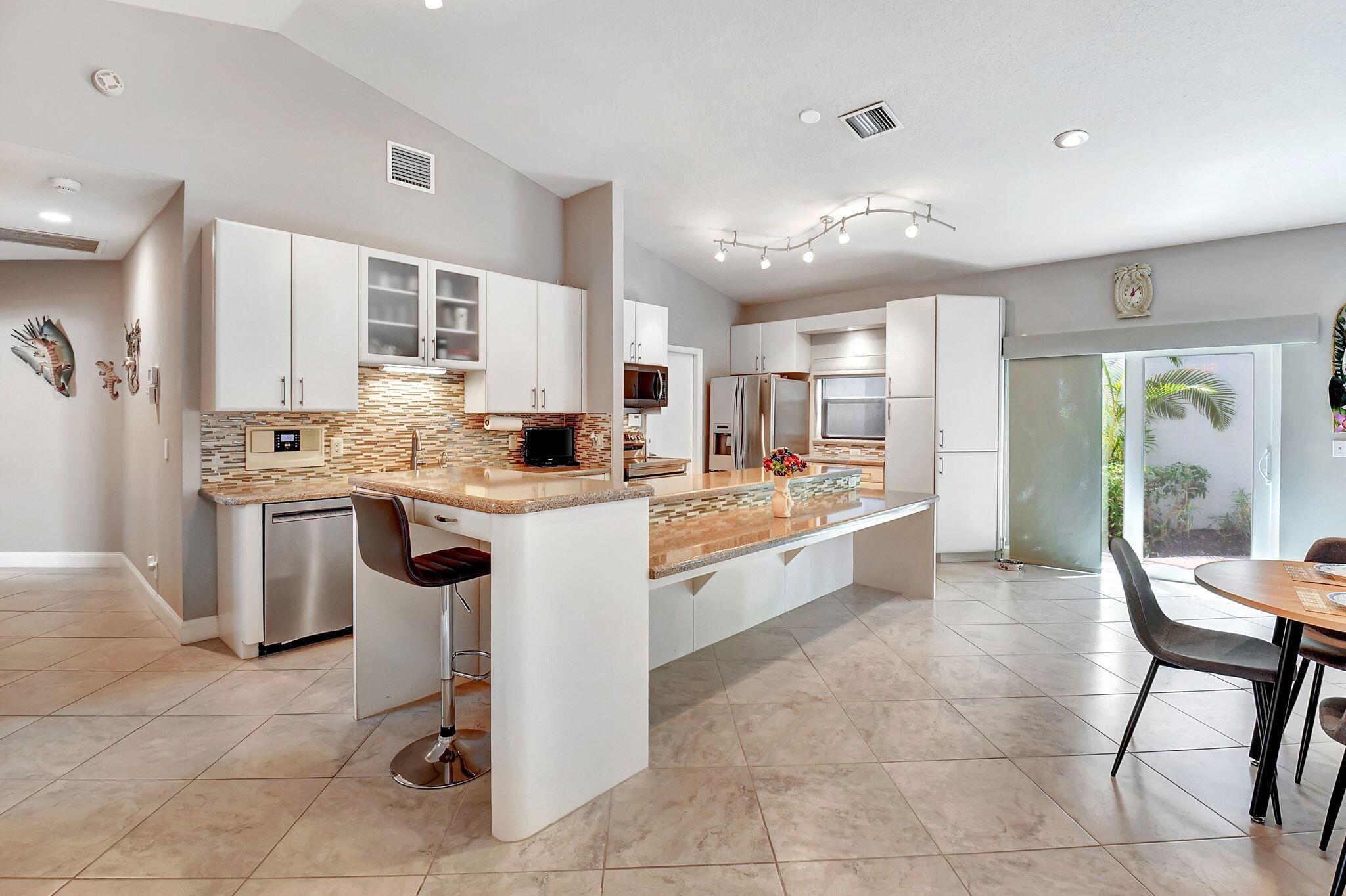 17275 Antigua Point Way