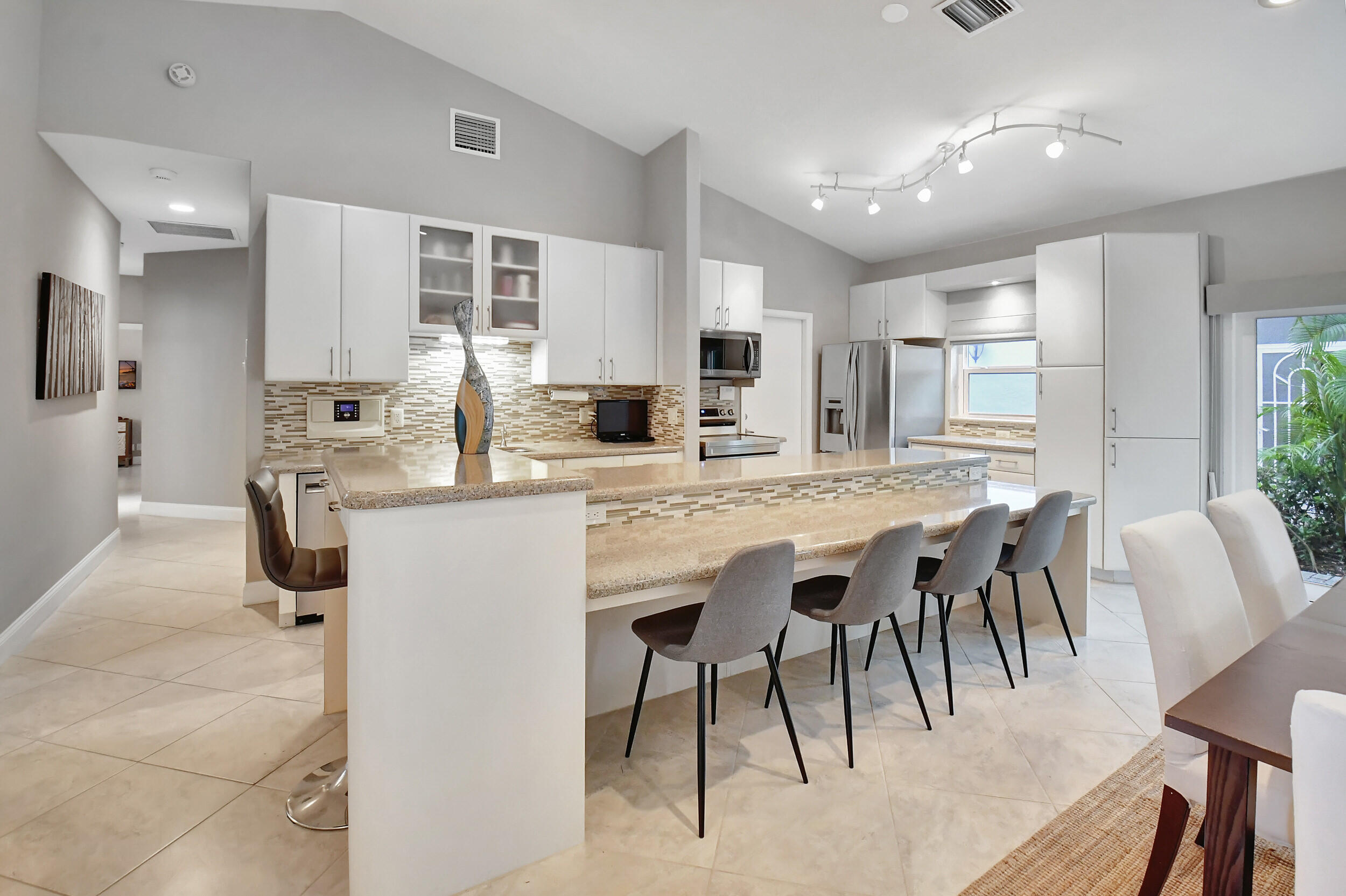 17275 Antigua Point Way