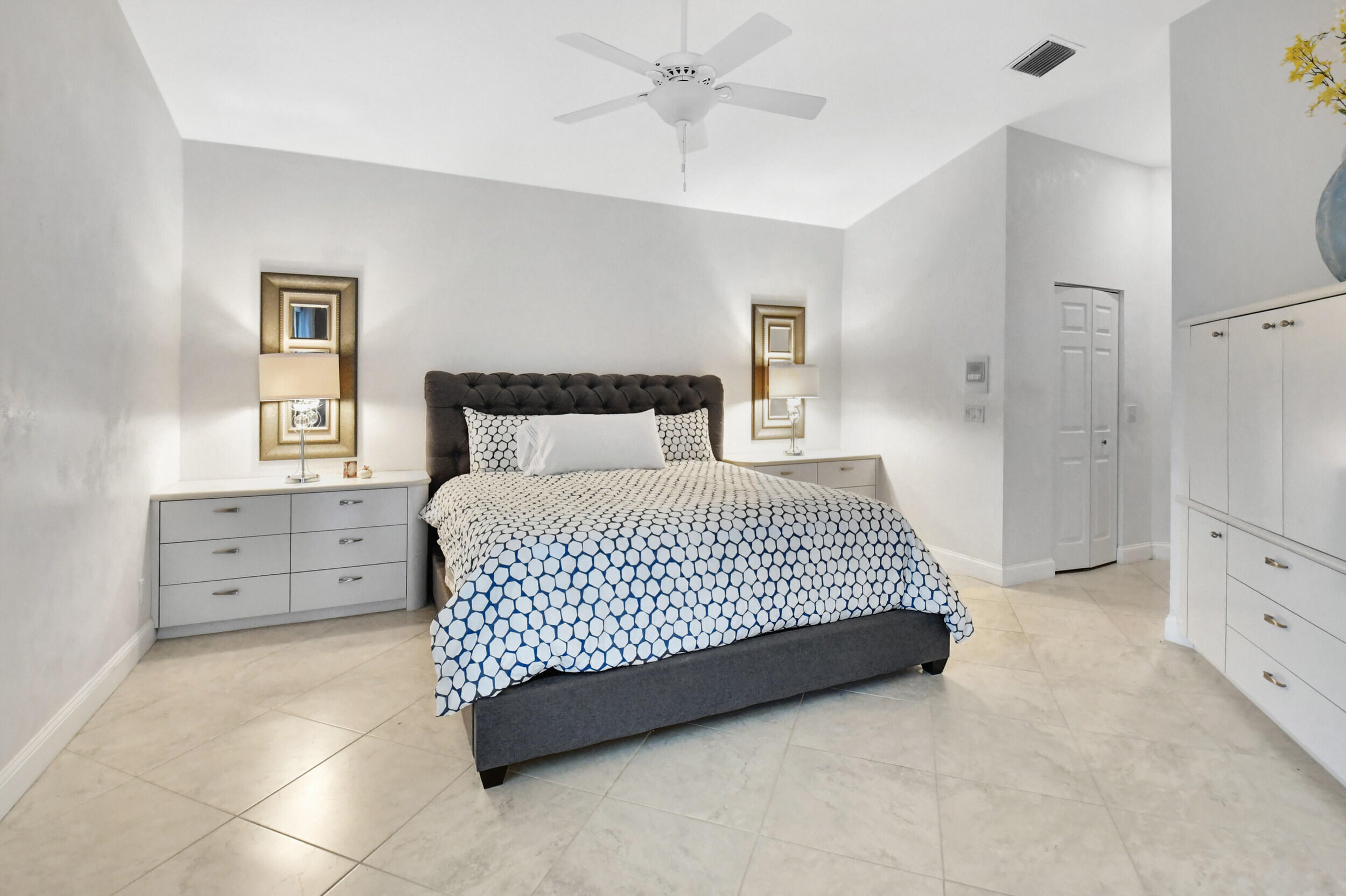 17275 Antigua Point Way