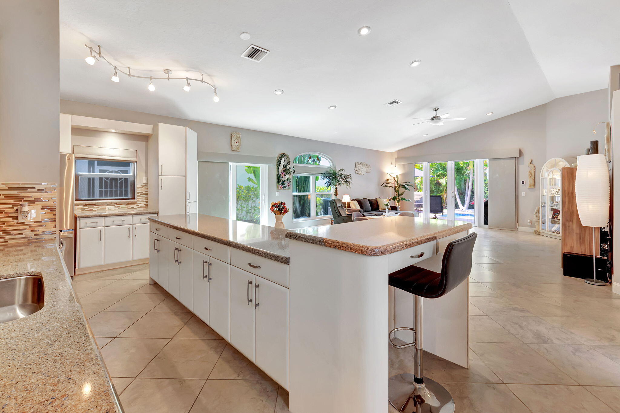 17275 Antigua Point Way