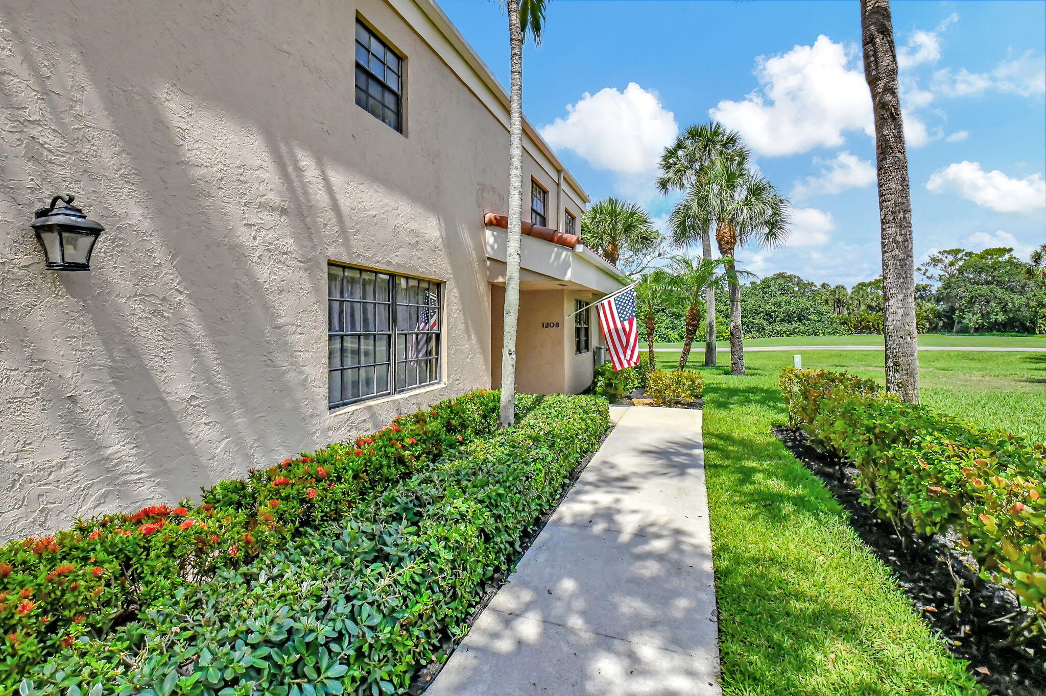 17300 Boca Club Boulevard 1208