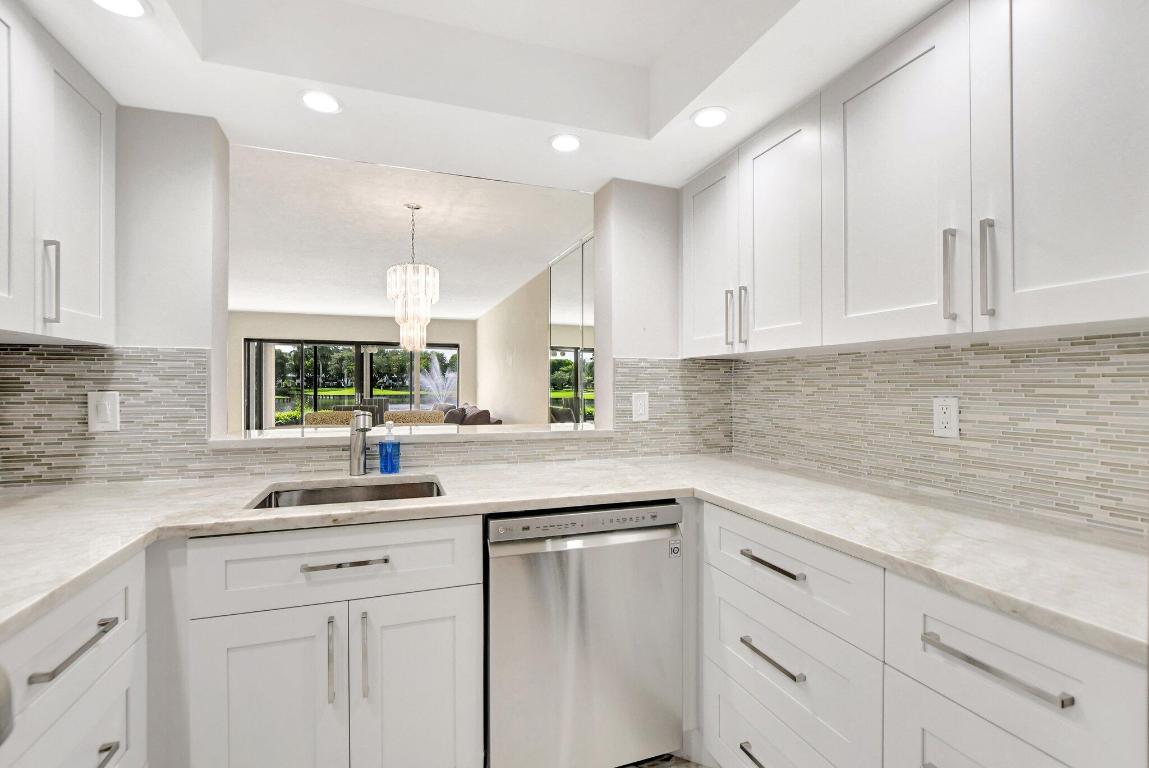 5188 Oak Hill Lane 1113