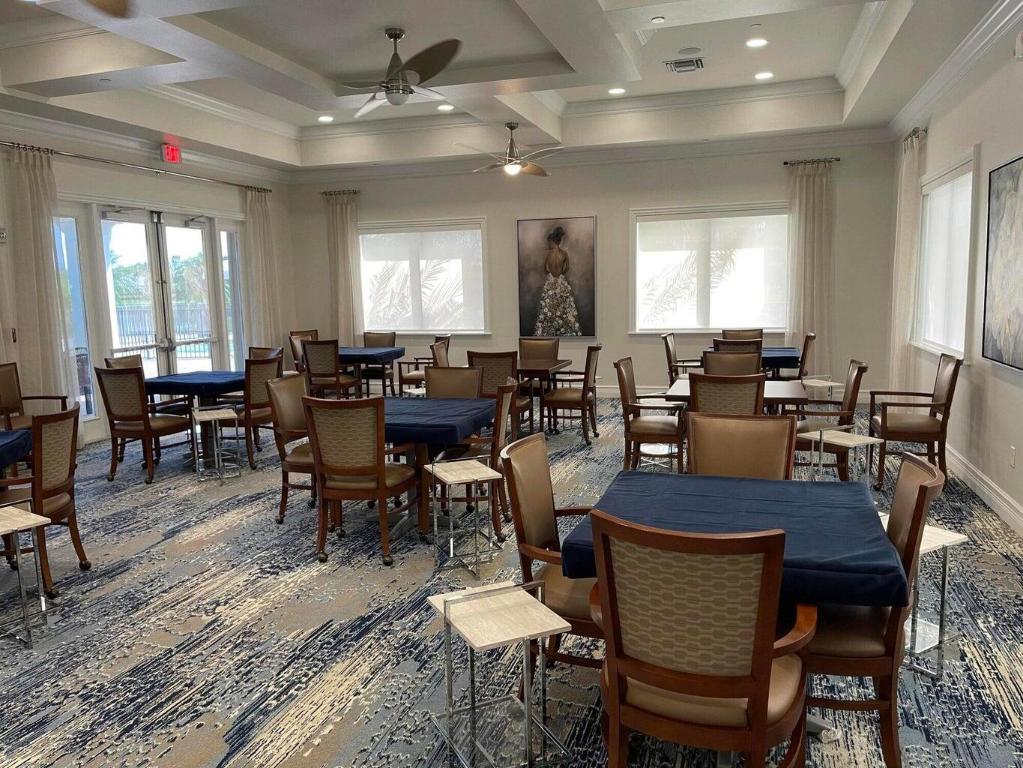 9435 Isles Cay Drive