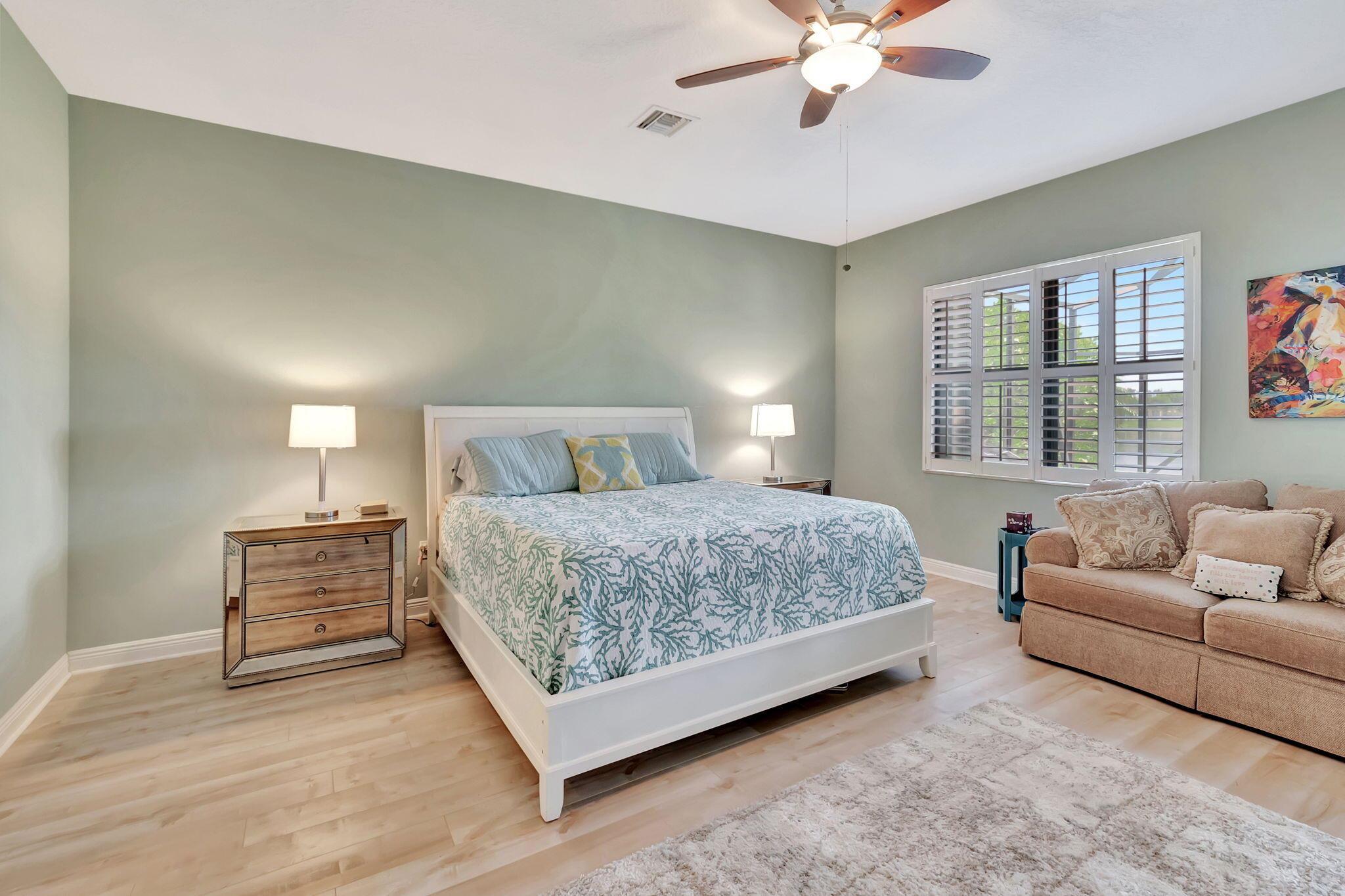 9435 Isles Cay Drive