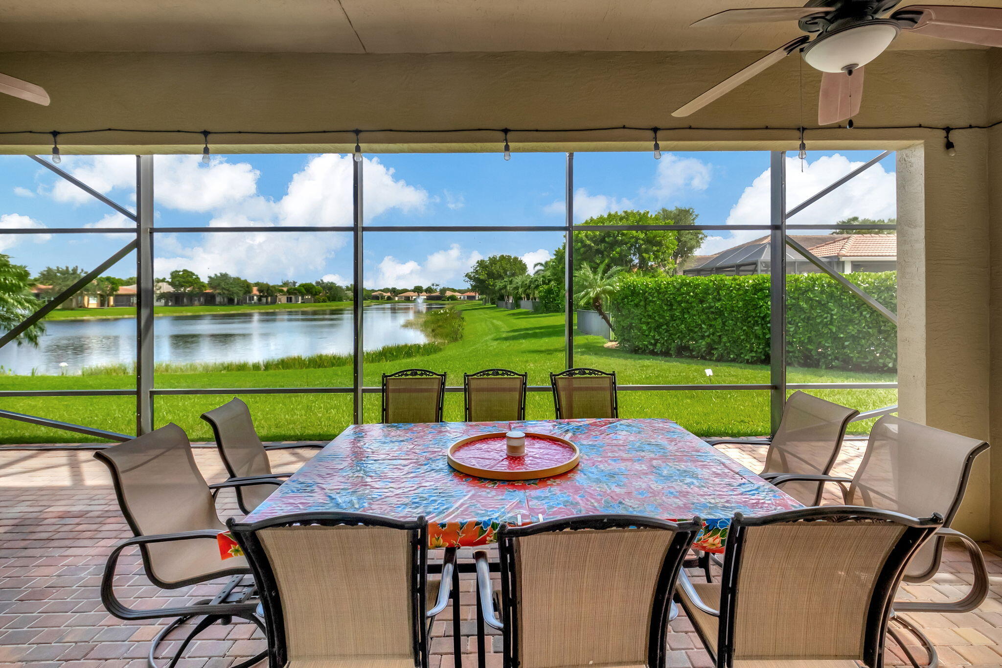 9435 Isles Cay Drive